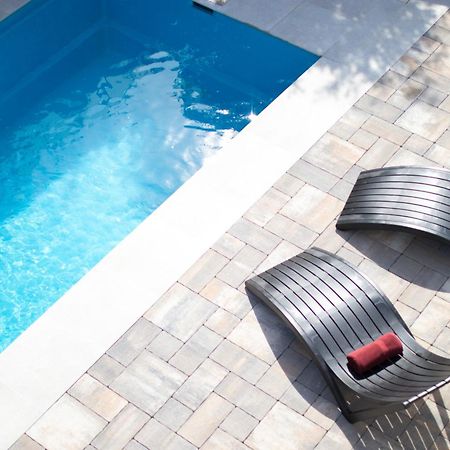 Apartments Flowers Đảo Krk Ngoại thất bức ảnh