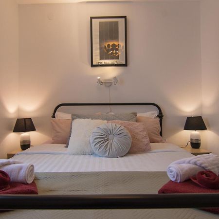 Apartments Flowers Đảo Krk Ngoại thất bức ảnh