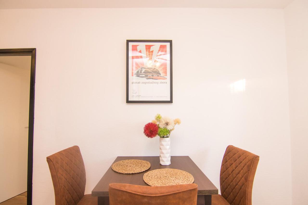 Apartments Flowers Đảo Krk Ngoại thất bức ảnh