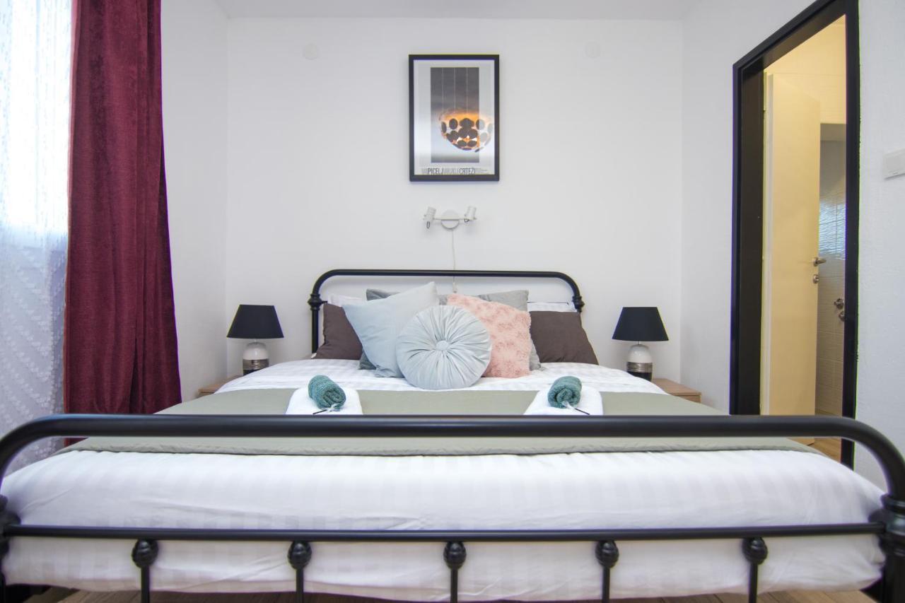 Apartments Flowers Đảo Krk Ngoại thất bức ảnh