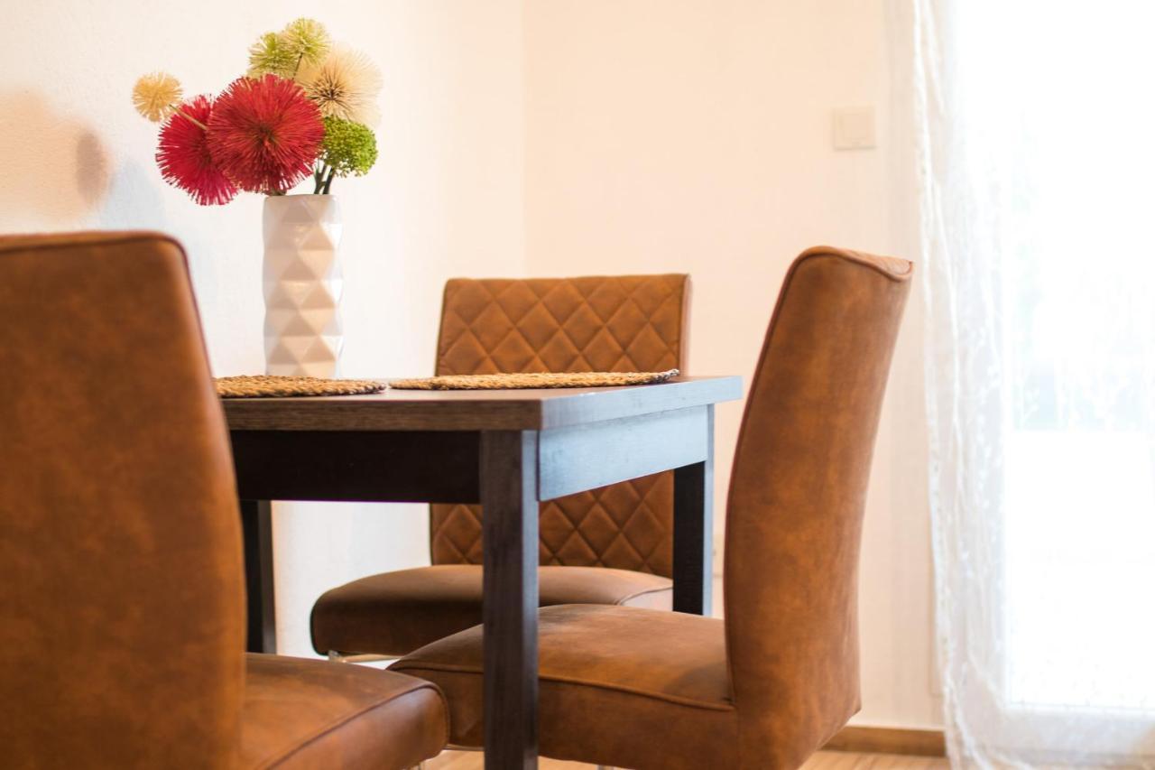 Apartments Flowers Đảo Krk Ngoại thất bức ảnh