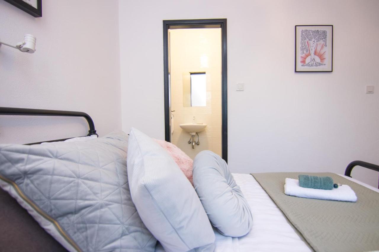 Apartments Flowers Đảo Krk Ngoại thất bức ảnh
