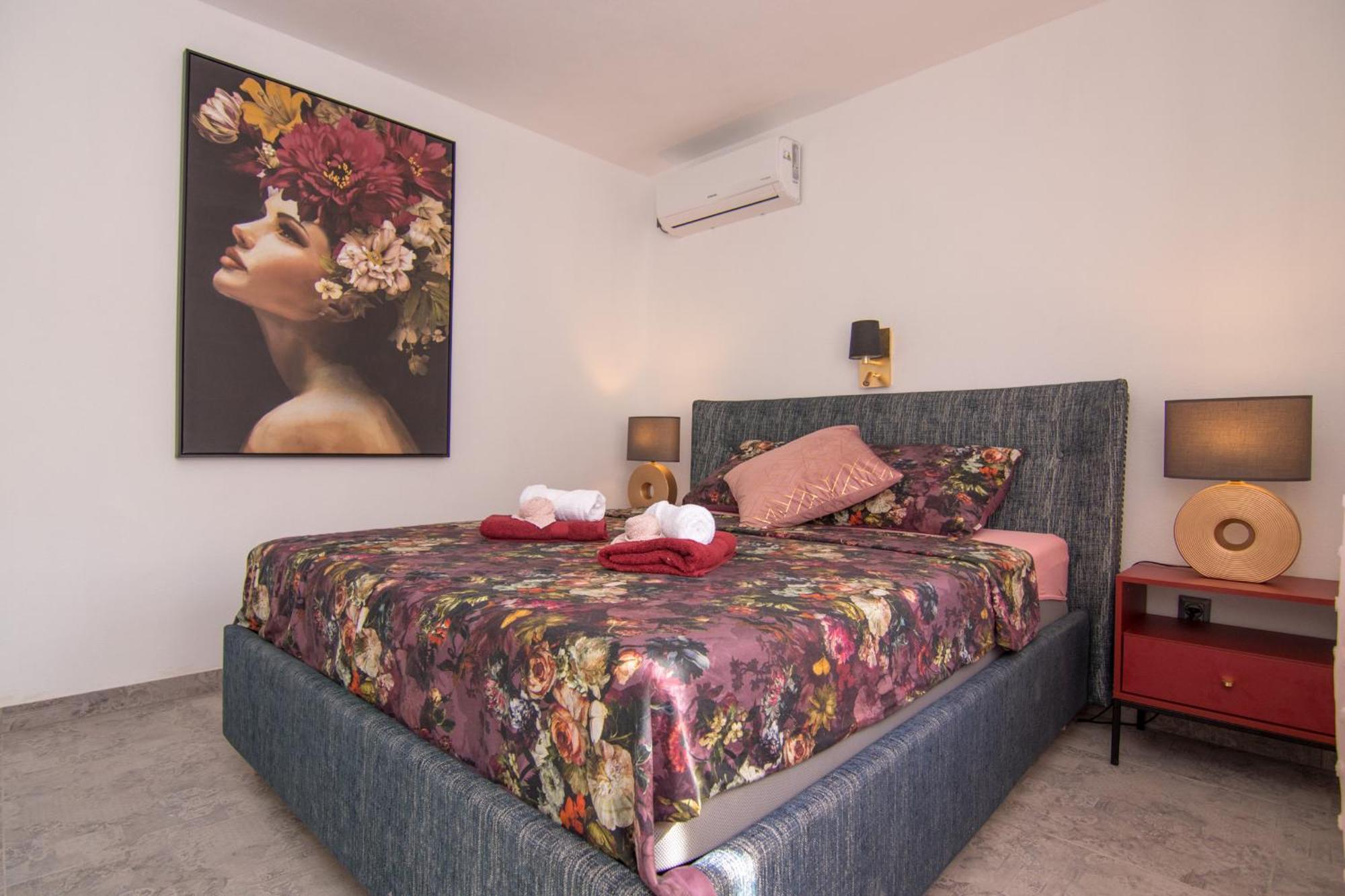 Apartments Flowers Đảo Krk Ngoại thất bức ảnh