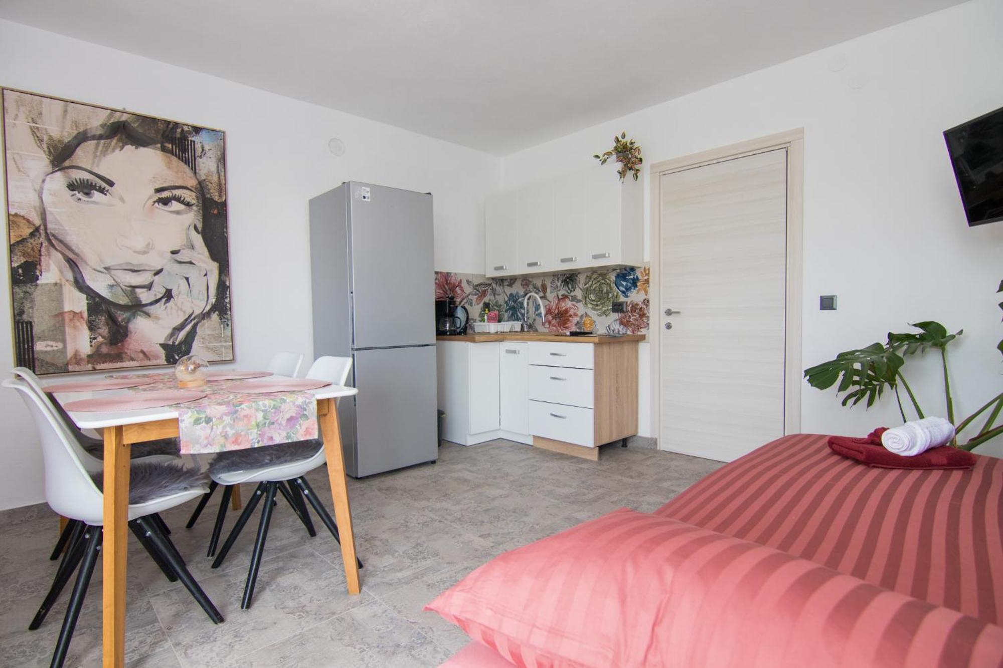 Apartments Flowers Đảo Krk Ngoại thất bức ảnh